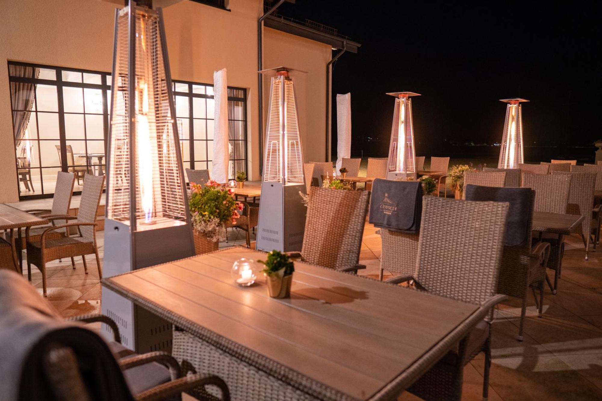 Boutique Odyseja & Spa Ciechocinek Eksteriør bilde Gas patio heater
