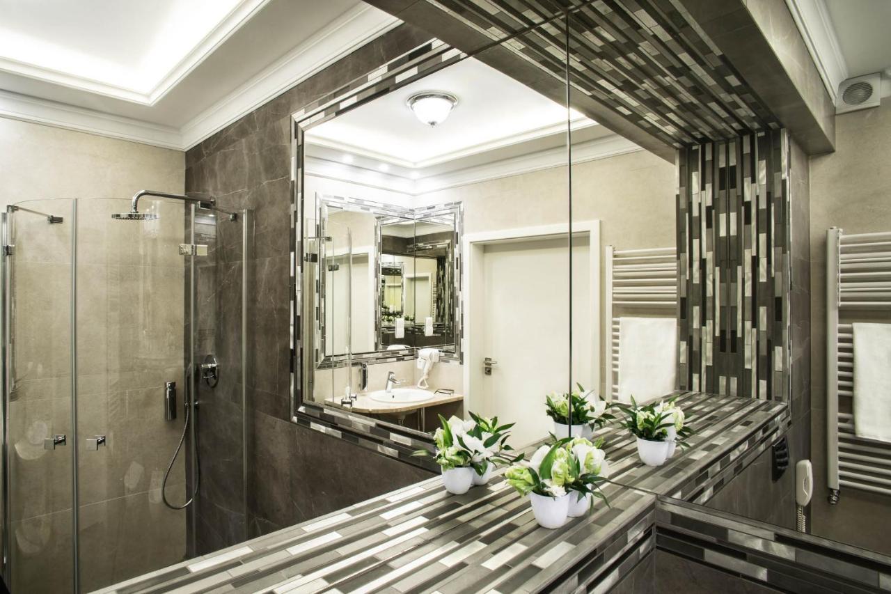 Boutique Odyseja & Spa Ciechocinek Eksteriør bilde Bathroom