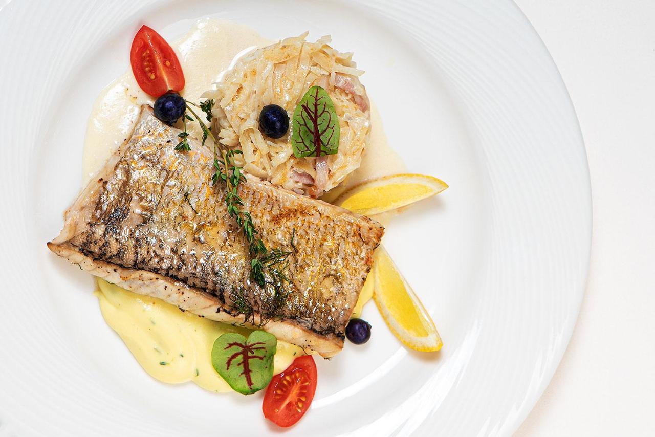 Boutique Odyseja & Spa Ciechocinek Eksteriør bilde A prepared dish of Arctic char