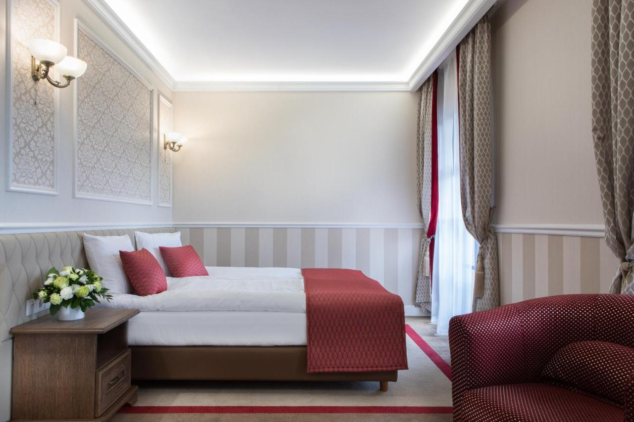 Boutique Odyseja & Spa Ciechocinek Eksteriør bilde A room at the hotel